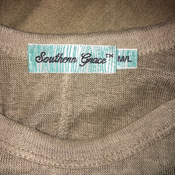 Southern Grace Santa/Christmas Top - Picture 6 of 9